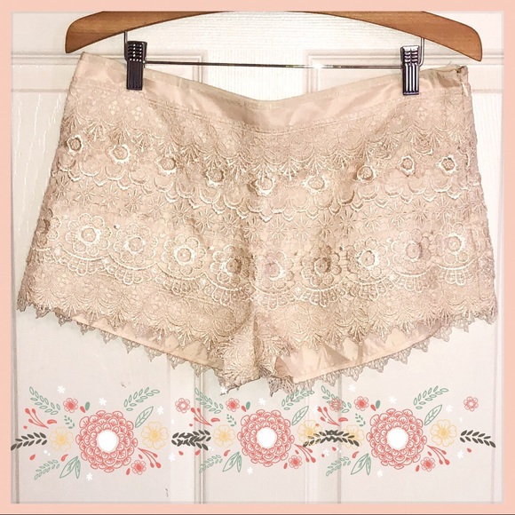Sans Souci Pants - 💔💔 SOLD💔💔  Sans Souci Ecru Lace Shorts